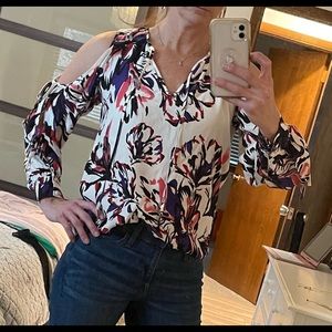 💥Closet closing! ! NWOT Parker Floral-Print Cold-Shoulder Blouse